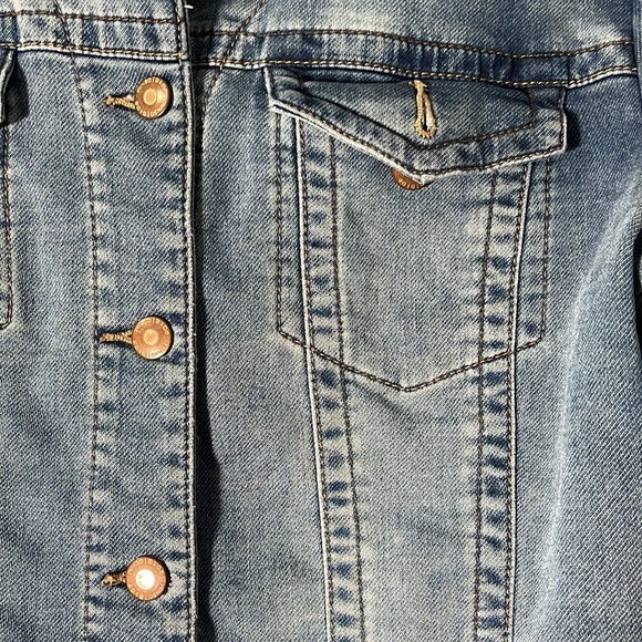 Jean jacket - Picture 4 of 5